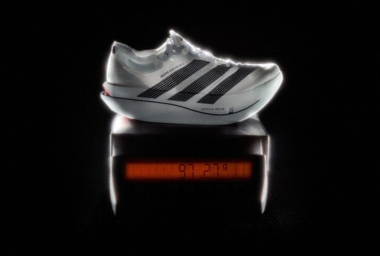 Sabastian Sawe breaking the 2-hour marathon barrier in the adizero adios pro evo 3